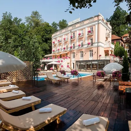 ホテル Aleksandar Vrnjačka Banja